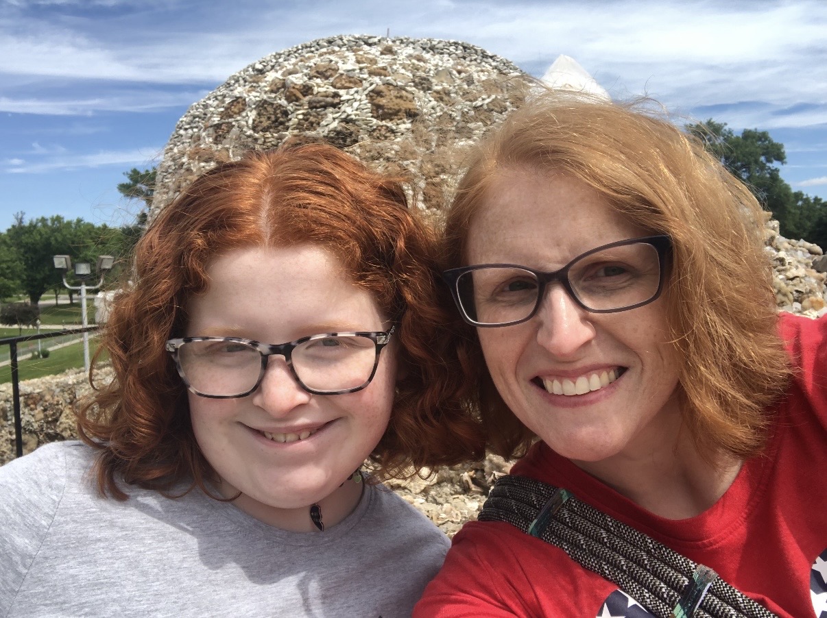 Lydia & Lindsey Smartwood